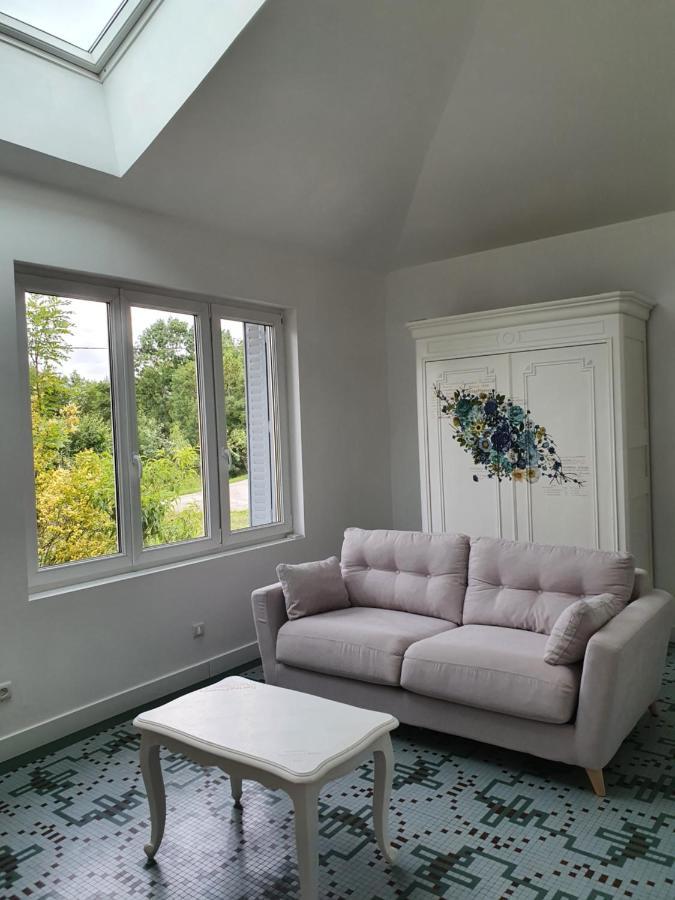 Gite De La Maison Du L.A.C Simard Экстерьер фото